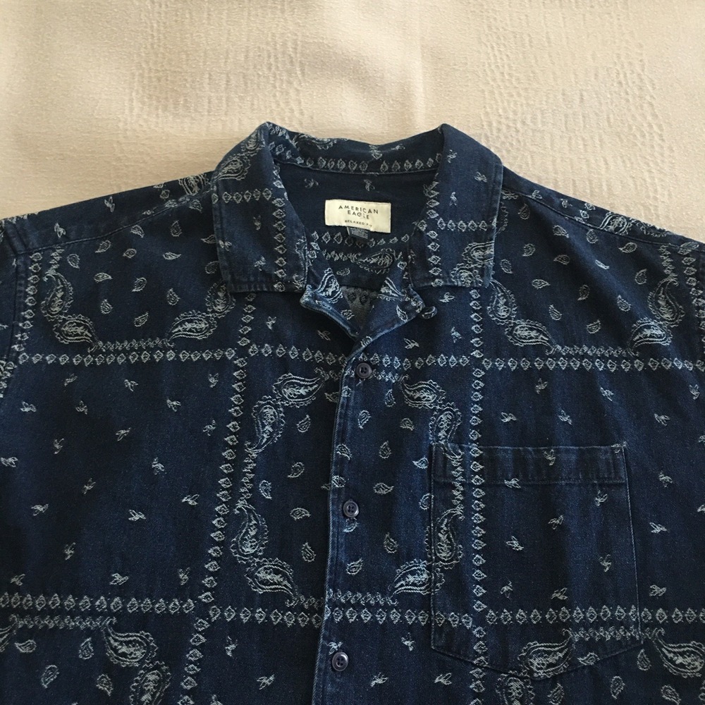 American Eagle Button Up Shirt Men's Size L Tall Blue Relaxed Bandana Paisley